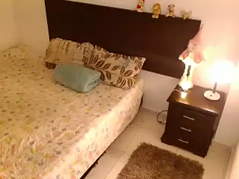 Aurrorasweet online show from February 11, 2025, 12:38 am