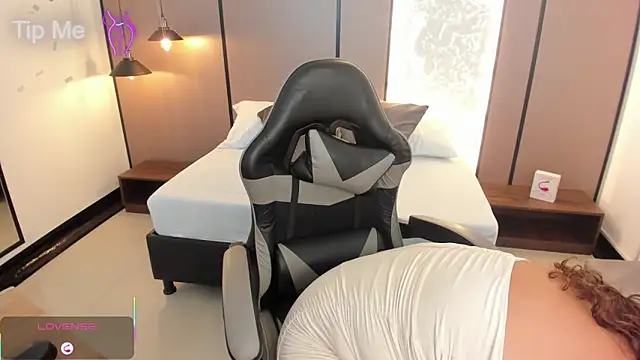 Snapshot of lilly_ass_ chatting on October 11, 2025, 12:50 pm lilly ass online show from October 11, 2025, 12:50 pm