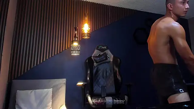 BrandonColee online show from March 19, 2025, 3:29 pm