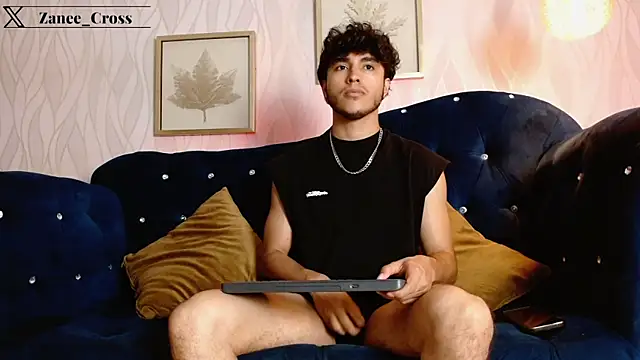 ZaneeCross online show from February 26, 2025, 8:04 pm