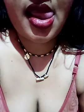 Snapshot of Haseena_Baby chatting on March 18, 2025, 1:23 pm Haseena Baby online show from March 18, 2025, 1:23 pm