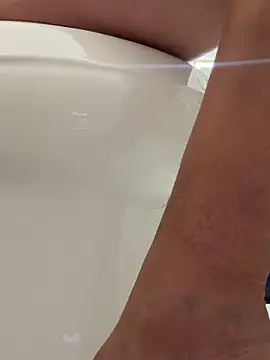 carlospingalinda online show from September 9, 2025, 9:24 pm