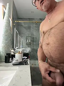 carlospingalinda online show from February 13, 2025, 11:47 pm