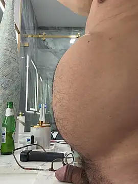 carlospingalinda online show from February 12, 2025, 11:41 pm