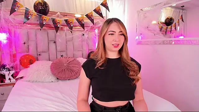 Snapshot of Katalina_Evans chatting on October 28, 2025, 12:04 pm Katalina Evans online show from October 28, 2025, 12:04 pm