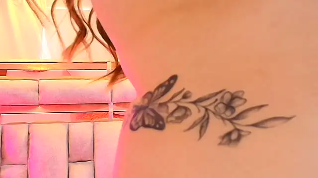 Snapshot of Katalina_Evans chatting on March 20, 2025, 3:36 pm Katalina Evans online show from March 20, 2025, 3:36 pm