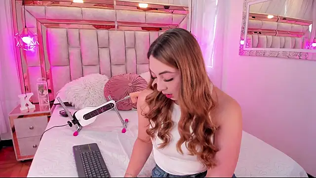 Snapshot of Katalina_Evans chatting on October 8, 2025, 12:07 pm Katalina Evans online show from October 8, 2025, 12:07 pm