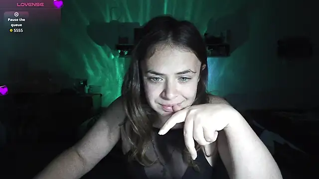 Snapshot of Your___Hope chatting on October 13, 2025, 5:47 pm Your   Hope online show from October 13, 2025, 5:47 pm