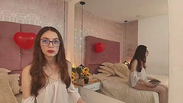 Snapshot of victoriapalmerfg chatting on February 18, 2025, 2:27 am victoriapalmerfg online show from February 18, 2025, 2:27 am