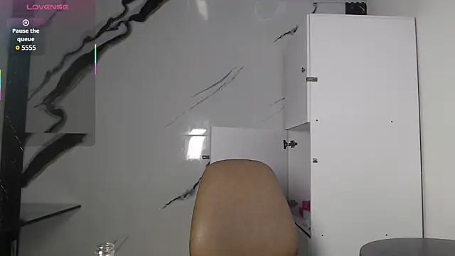 Snapshot of esmeralda-bk chatting on October 2, 2025, 10:57 pm esmeralda-bk online show from October 2, 2025, 10:57 pm