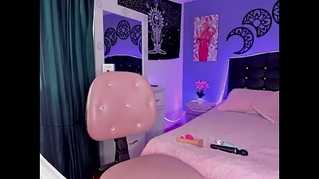 Thalassa Roott online show from January 22, 2025, 6:10 pm