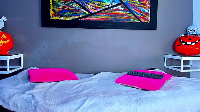 Snapshot of Charlotte_curvy_ chatting on October 31, 2025, 8:16 pm Charlotte curvy  online show from October 31, 2025, 8:16 pm