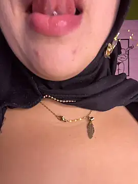 zahra Jalid online show from February 25, 2026, 1:39 am