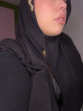 zahra Jalid online show from June 1, 2026, 10:53 pm