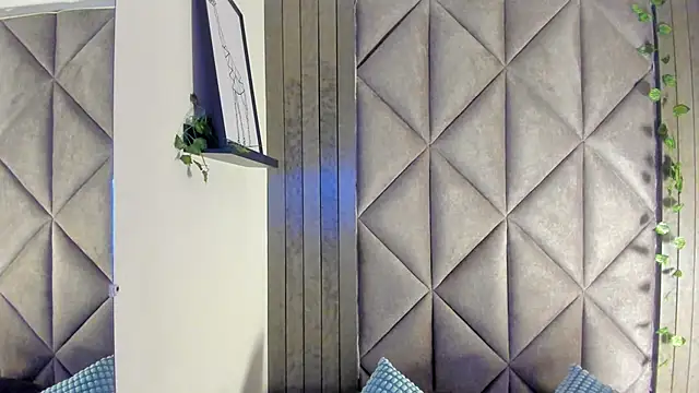 SabrinaSpell  online show from January 18, 2026, 11:35 am