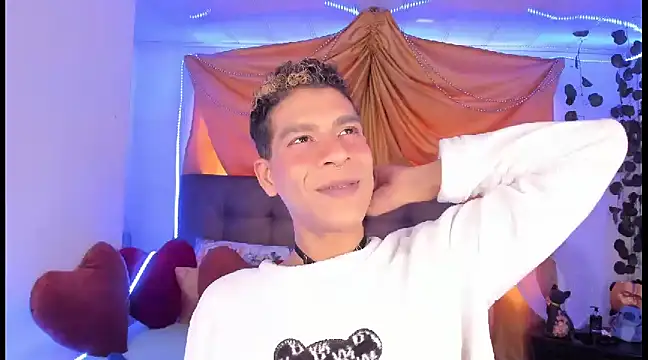 Ethan Boyy online show from March 18, 2025, 8:16 pm