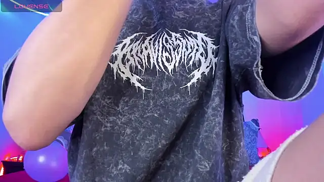 Ethan Boyy online show from April 7, 2026, 4:42 pm