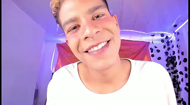 Ethan Boyy online show from March 2, 2025, 8:35 pm