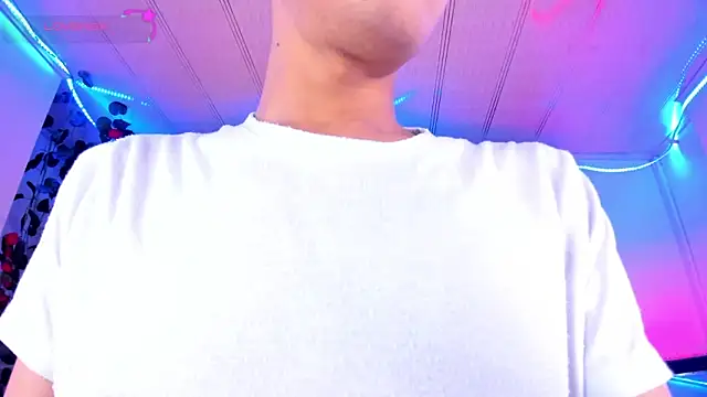 Ethan Boyy online show from December 17, 2025, 1:43 am