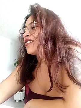 AnonymousGirl online show from May 1, 2026, 3:17 pm