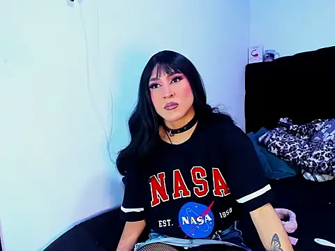 Georgina Giio online show from October 24, 2025, 9:03 pm