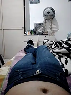 alejo5288 online show from October 27, 2025, 2:23 am