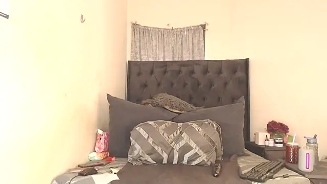 BarbieLadie online show from February 15, 2026, 12:48 pm