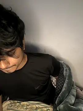 Snapshot of kaif_220 chatting on December 2, 2025, 5:58 pm kaif 220 online show from December 2, 2025, 5:58 pm