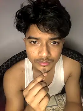 Snapshot of kaif_220 chatting on February 7, 2026, 7:44 pm kaif 220 online show from February 7, 2026, 7:44 pm