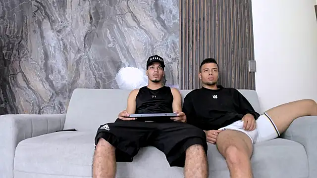 friendship x online show from February 12, 2025, 2:43 pm