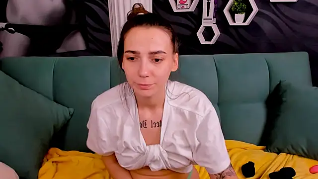 Snapshot of annabishop chatting on February 14, 2025, 6:23 am annabishop online show from February 14, 2025, 6:23 am