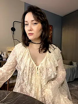 Snapshot of Kiss_My_Body chatting on November 6, 2025, 1:48 pm Kiss My Body online show from November 6, 2025, 1:48 pm