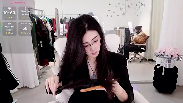 miaomiao-777 online show from February 9, 2026, 5:49 am