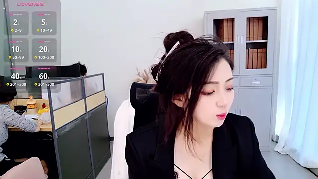 miaomiao-777 online show from July 27, 2026, 2:40 am