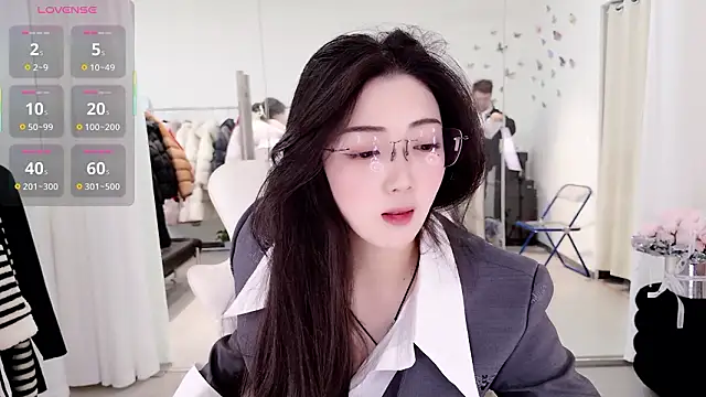 miaomiao-777 online show from February 4, 2026, 5:24 am