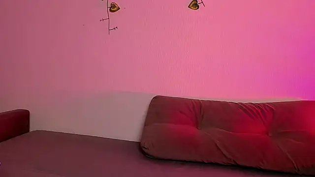 LadyTrep online show from February 15, 2026, 4:50 pm