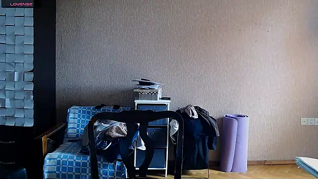  Roselina  online show from February 9, 2026, 10:24 am