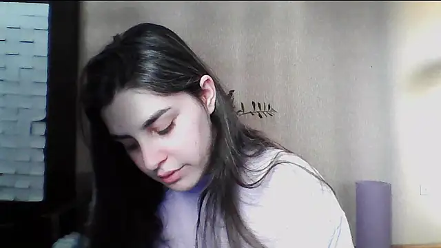  Roselina  online show from January 7, 2026, 12:10 pm