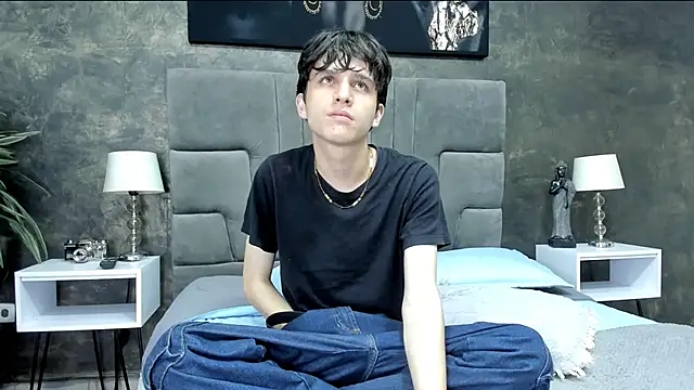 bruce hans online show from October 2, 2025, 12:19 pm