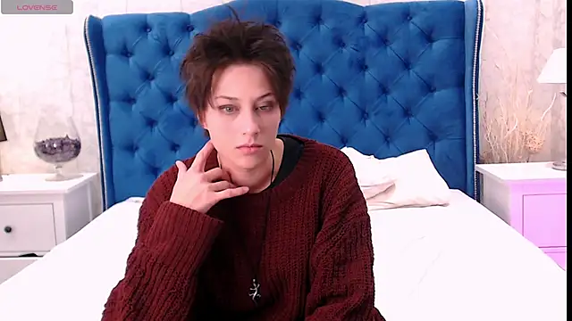 Snapshot of via_mayer_ chatting on September 20, 2025, 1:38 pm via mayer  online show from September 20, 2025, 1:38 pm