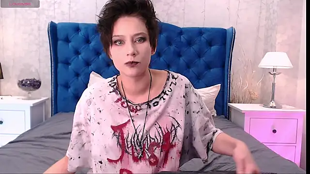 Snapshot of via_mayer_ chatting on September 21, 2025, 7:30 pm via mayer  online show from September 21, 2025, 7:30 pm