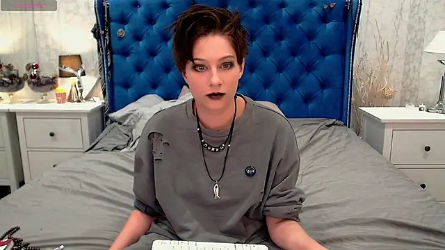 Snapshot of via_mayer_ chatting on January 16, 2026, 5:44 am via mayer online show from January 16, 2026, 5:44 am