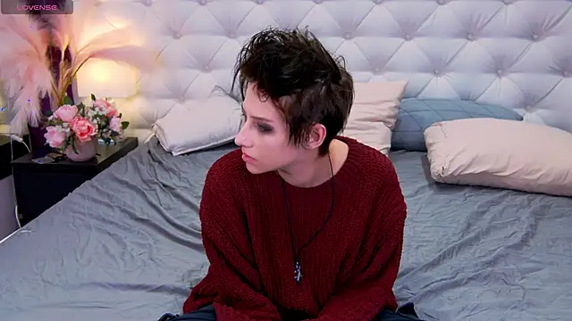 Snapshot of via_mayer_ chatting on September 24, 2025, 9:32 pm via mayer  online show from September 24, 2025, 9:32 pm