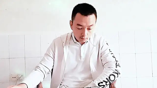 Snapshot of swg176 chatting on September 26, 2025, 1:45 am swg176 online show from September 26, 2025, 1:45 am