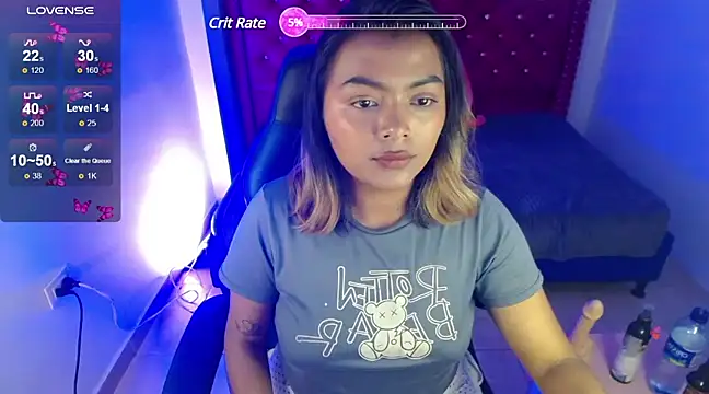 madelein m online show from March 12, 2025, 7:47 pm