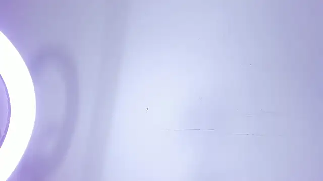 EthaanCox online show from November 28, 2025, 8:31 pm