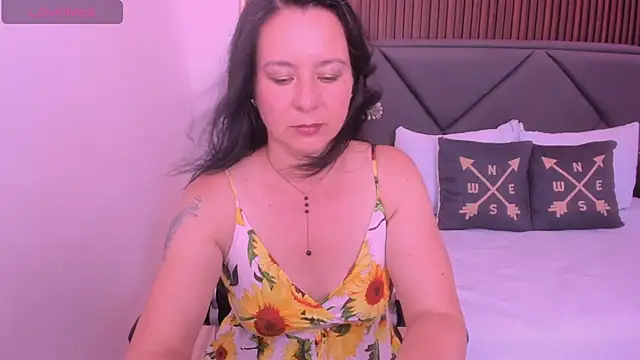 Snapshot of emmily_taylor_ chatting on March 10, 2025, 7:07 pm emmily taylor  online show from March 10, 2025, 7:07 pm