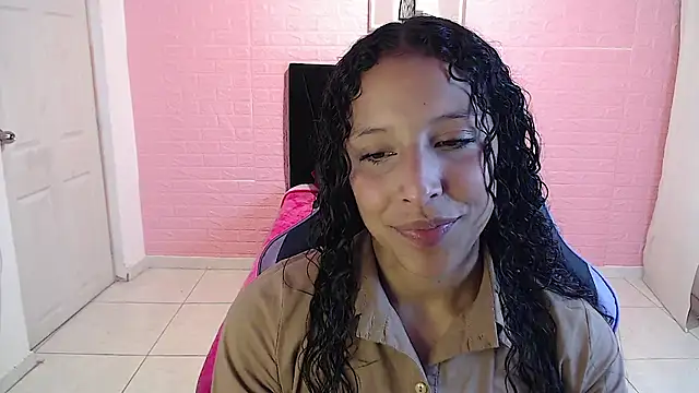 Snapshot of DULCE1609 chatting on November 21, 2025, 8:08 pm DULCE1609 online show from November 21, 2025, 8:08 pm