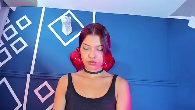 Snapshot of alicia_carr chatting on February 19, 2025, 7:59 pm alicia carr online show from February 19, 2025, 7:59 pm