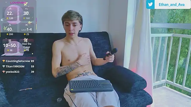 Snapshot of ethan_and_ava chatting on October 1, 2025, 2:32 pm ethan and ava online show from October 1, 2025, 2:32 pm